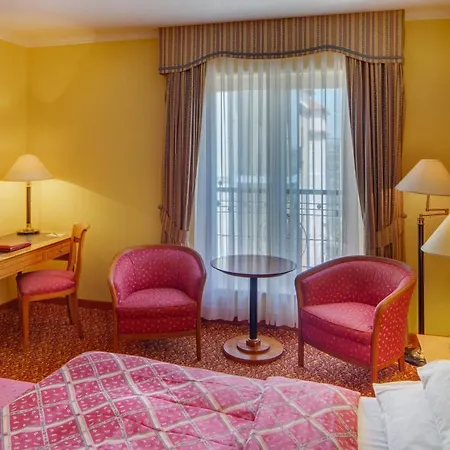 Hotel Savoy 4*