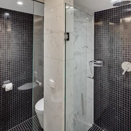 Savoy Hotel 4*