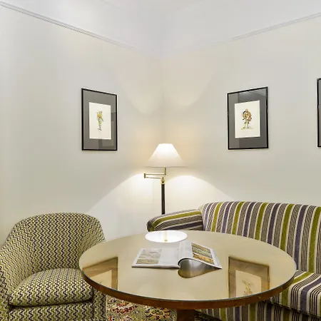 Savoy 4*