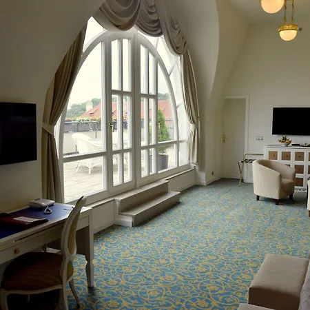 Otel Savoy Prag