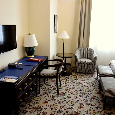 Savoy Ξενοδοχείο 4*