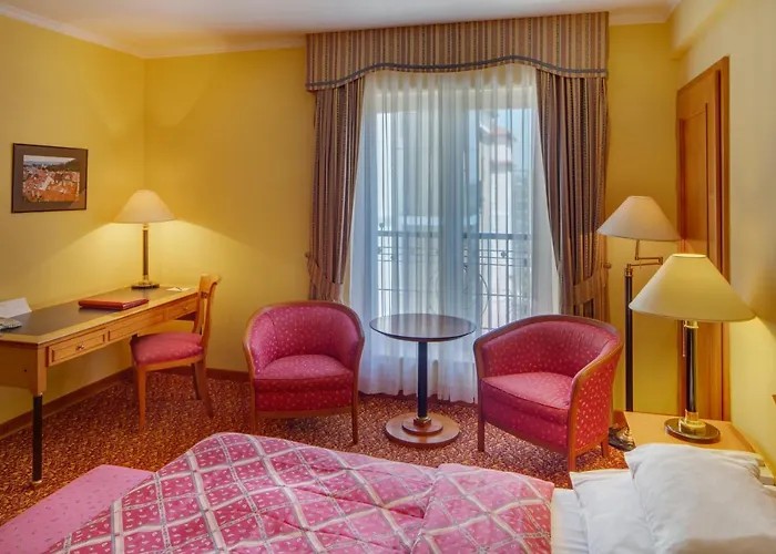 Hotel Savoy 4*