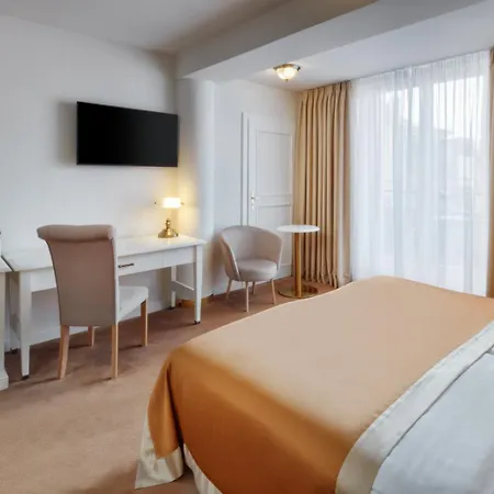 Savoy فندق براغ