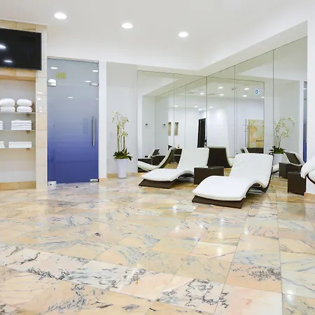 فندق Savoy 4*