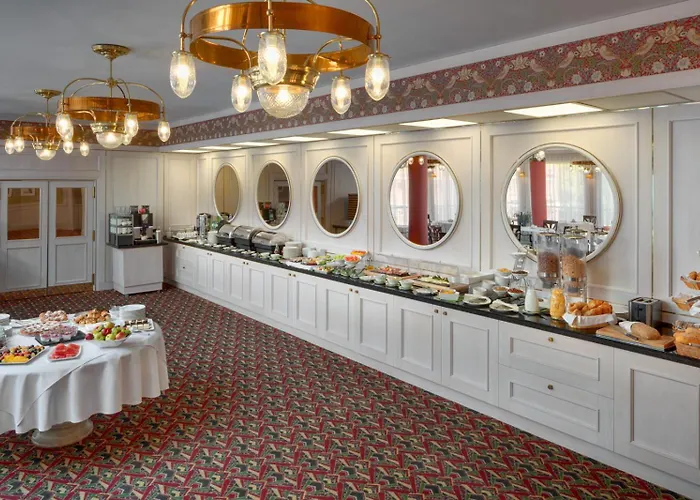 Hotell Savoy 4*